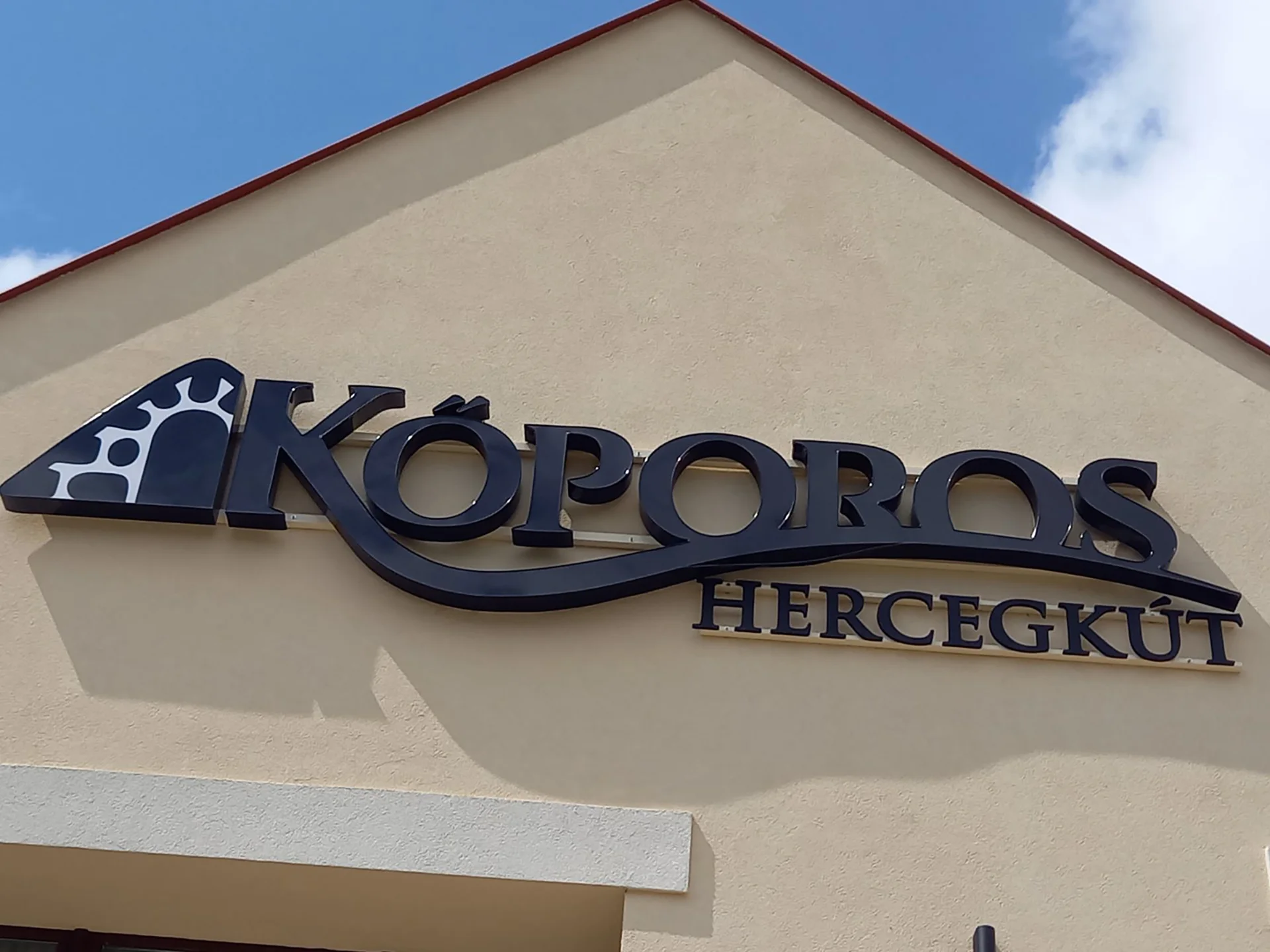 kültéri_világitó dobozbetük tartó konzolra szerelve_2